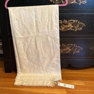 NEW Calvin Klein long scarf / wrap, Macys tags. Beautiful cream & gold pattern